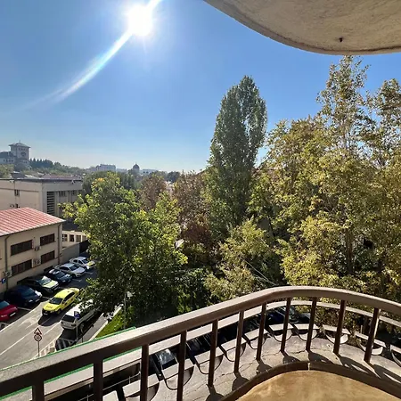 Apartment Lazy's Haven - Central With Balcony Bucharest