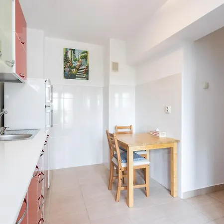 Lazy's Haven - Central With Balcony Appartamento