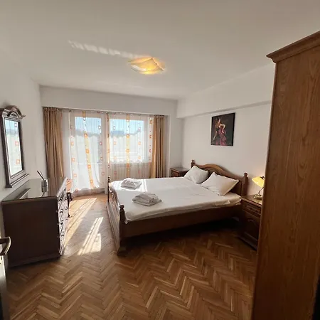 Lazy's Haven - Central With Balcony Appartamento Bucarest